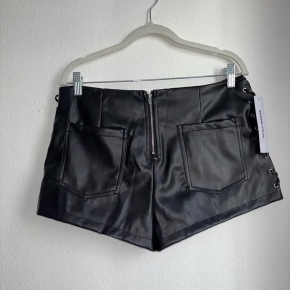 Princess Polly Buccaneers Low Rise Faux Leather Shorts 8 - Picture 7 of 7